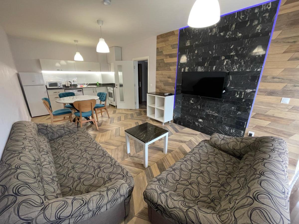 Sunny Apartment In Studentski Grad, Behind Unss ソフィア エクステリア 写真