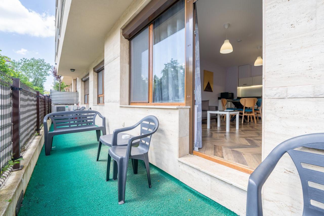 Sunny Apartment In Studentski Grad, Behind Unss ソフィア エクステリア 写真