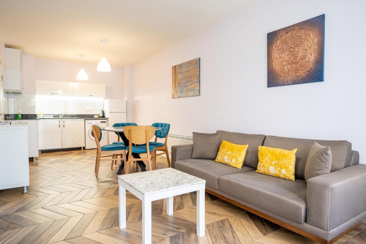 Sunny Apartment In Studentski Grad, Behind Unss ソフィア エクステリア 写真