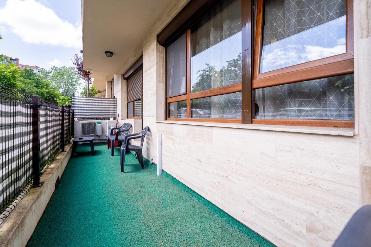 Sunny Apartment In Studentski Grad, Behind Unss ソフィア エクステリア 写真