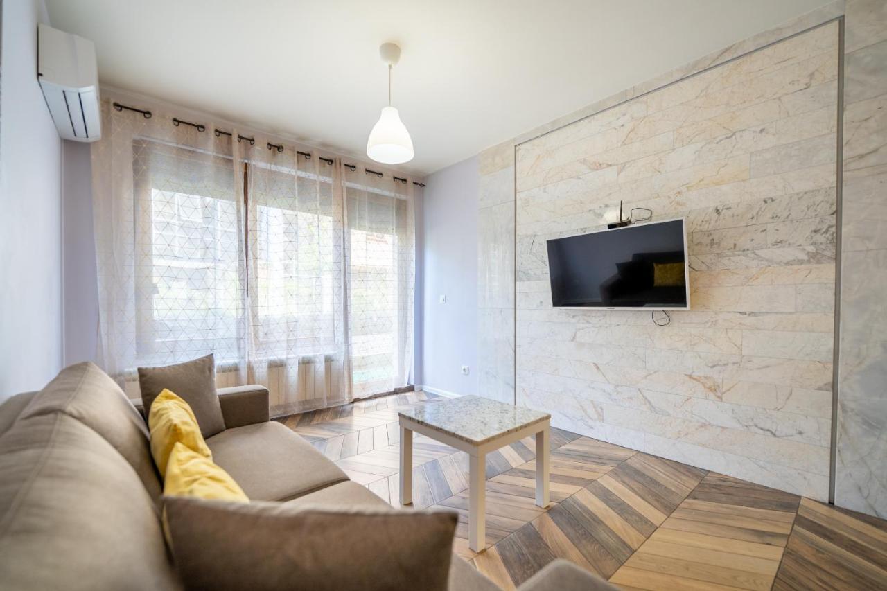 Sunny Apartment In Studentski Grad, Behind Unss ソフィア エクステリア 写真
